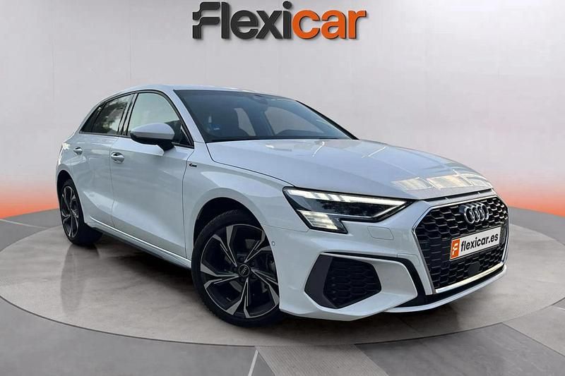 Blanco Usado 2024 Audi A3 Sportback e-tron S-Line Berlina | 30.990 € (Precio justo) - Imagen 1/4