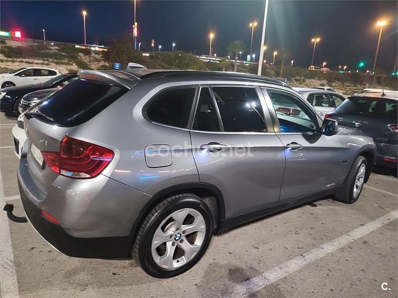 Usado BMW X1 204 CV (150 kW) 2011 Gris / plata SUV