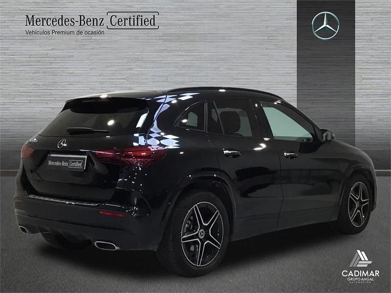 Usado Mercedes GLA200 150 CV (110 kW) 2024 Negro SUV