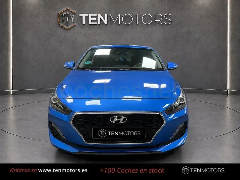 Usado Hyundai i30 120 CV (88 kW) 2018 Azul Berlina