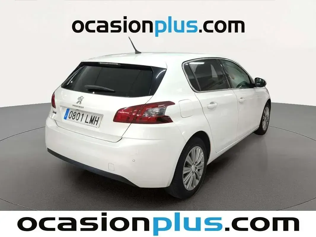 Usado Peugeot 308 Allure 131 CV (96 kW) 2021 Blanco Utilitario