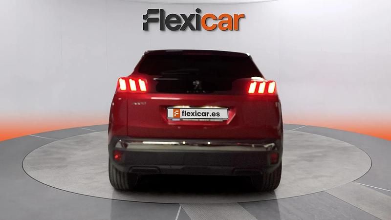Usado Peugeot 3008 Allure 131 CV (96 kW) 2022 Rojo SUV