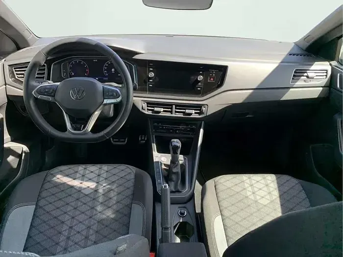 Usado VW Taigo R-line 150 CV (110 kW) 2023 Gris SUV