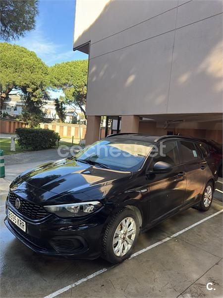 Usado Fiat Tipo Pop 120 CV (88 kW) 2018 Negro Familiar