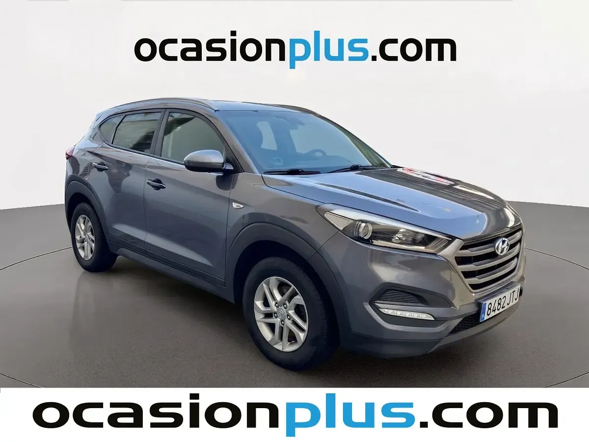 Usado Hyundai Tucson 131 CV (96 kW) 2016 Gris SUV