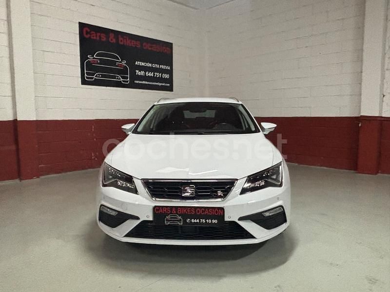 Usado Seat Leon FR 150 CV (110 kW) 2018 Blanco Familiar