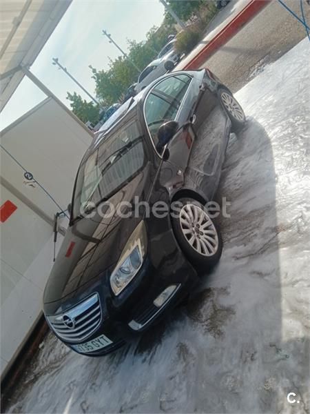 Negro Usado 2010 Opel Insignia Cosmo Berlina | 5500 € (Precio justo) - Imagen 1/4