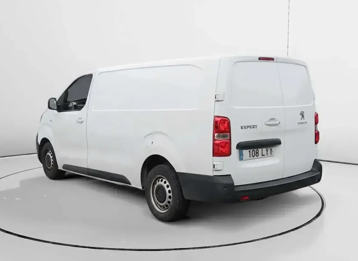 Usado Peugeot Expert Premium 102 CV (75 kW) 2022 Blanco Van
