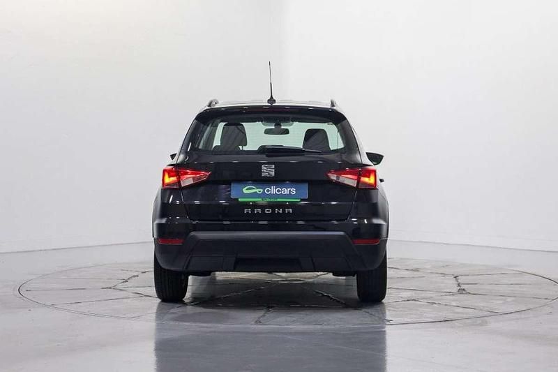 Usado Seat Arona Style 95 CV (69 kW) 2020 Negro SUV