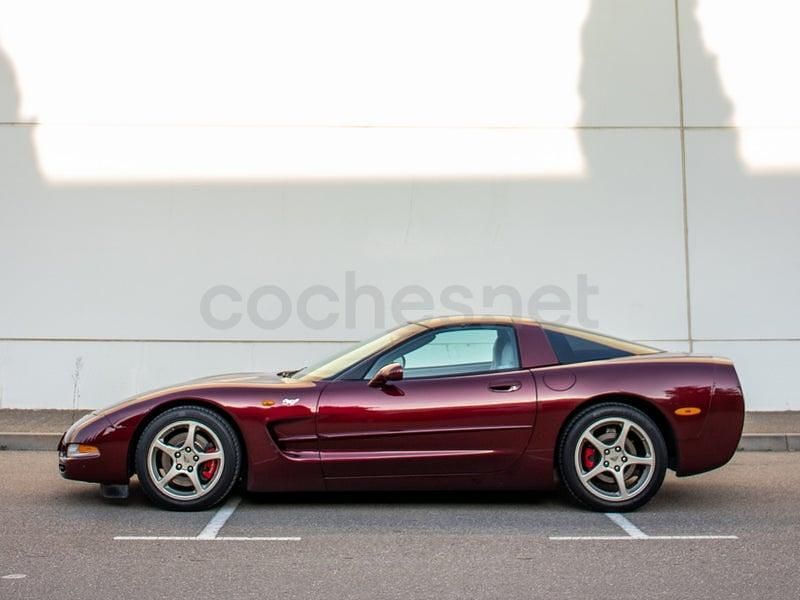 Usado Chevrolet Corvette 344 CV (253 kW) 2003 Granate Coupe