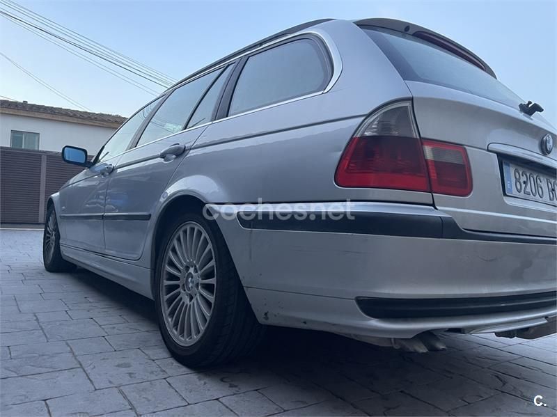 Gris / plata Usado 2001 BMW 330 Familiar | 3500 € (Buen precio) - Imagen 1/4