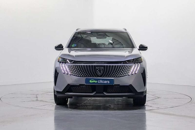 Plateado Usado 2025 Peugeot 5008 Allure SUV | 27.290 € - Imagen 1/4