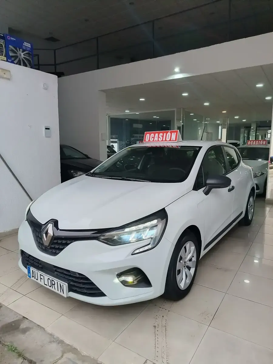 Usado Renault Clio V Business 86 CV (63 kW) 2020 Blanco Utilitario