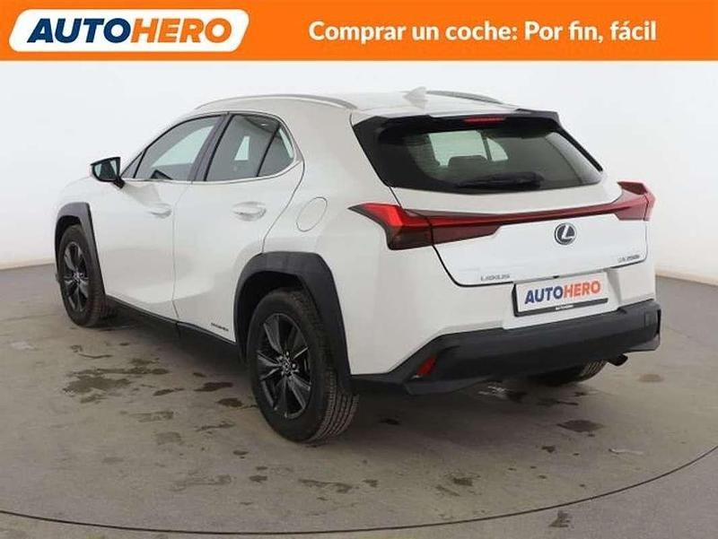 Usado Lexus UX 250h Business Edition 184 CV (135 kW) 2019 Blanco SUV