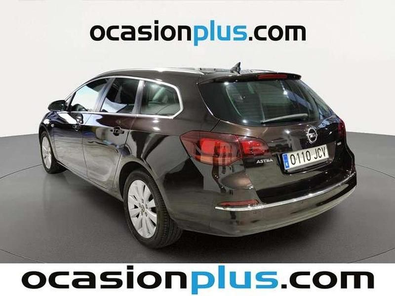 Usado Opel Astra Excellence 136 CV (100 kW) 2015 Marrón Familiar