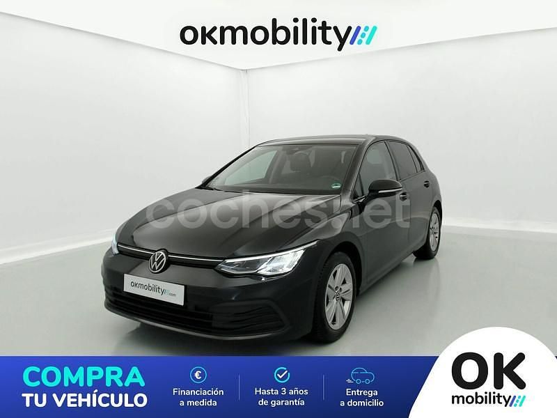 Negro Usado 2020 VW Golf VIII Life Berlina | 21.900 € (Un poco caro) - Imagen 1/4
