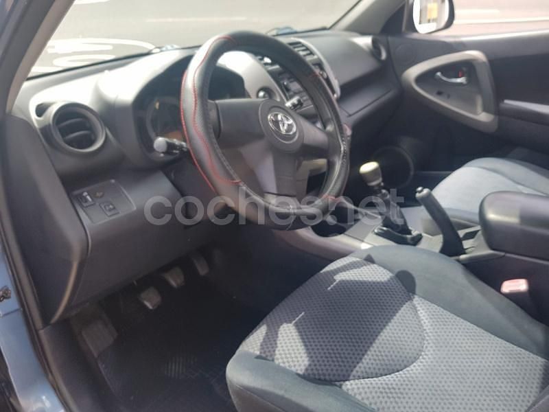 Begagnad Toyota RAV4 Sol 136 HK (100 kW) 2006 Grå SUV