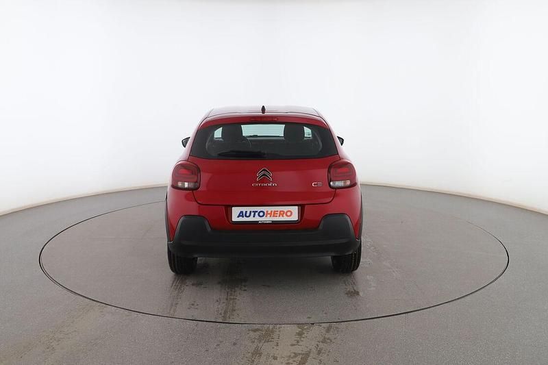 Usado Citroën C3 Feel 110 CV (80 kW) 2019 Rojo Berlina