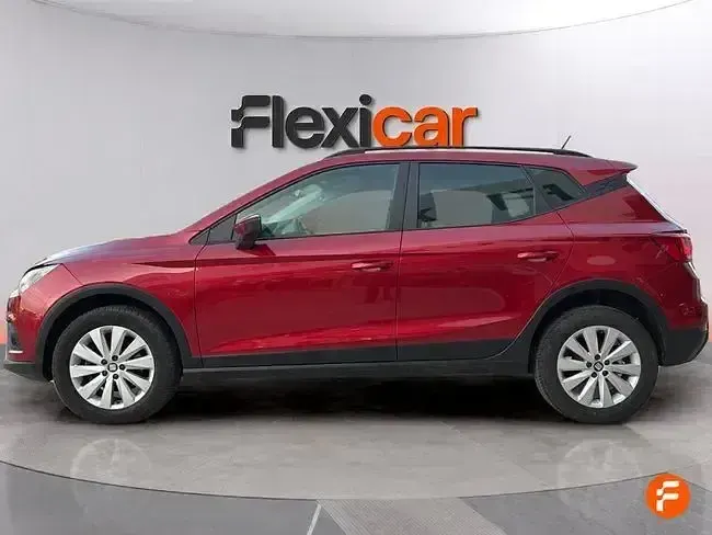 Usado Seat Arona Ecomotive 115 CV (84 kW) 2018 Rojo SUV