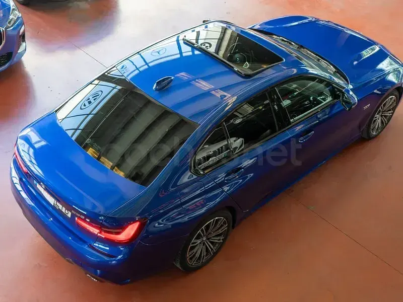 Usado BMW 330e Sport Line 292 CV (214 kW) 2022 Azul Berlina