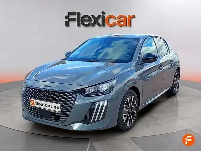 Usado Peugeot 208 Allure 100 CV (73 kW) 2025 Gris Utilitario