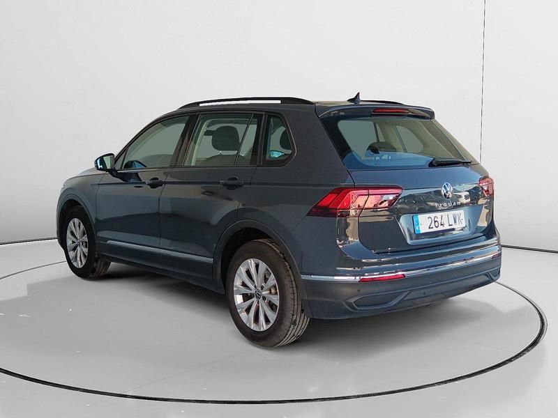 Usado VW Tiguan 122 CV (89 kW) 2022 Gris SUV