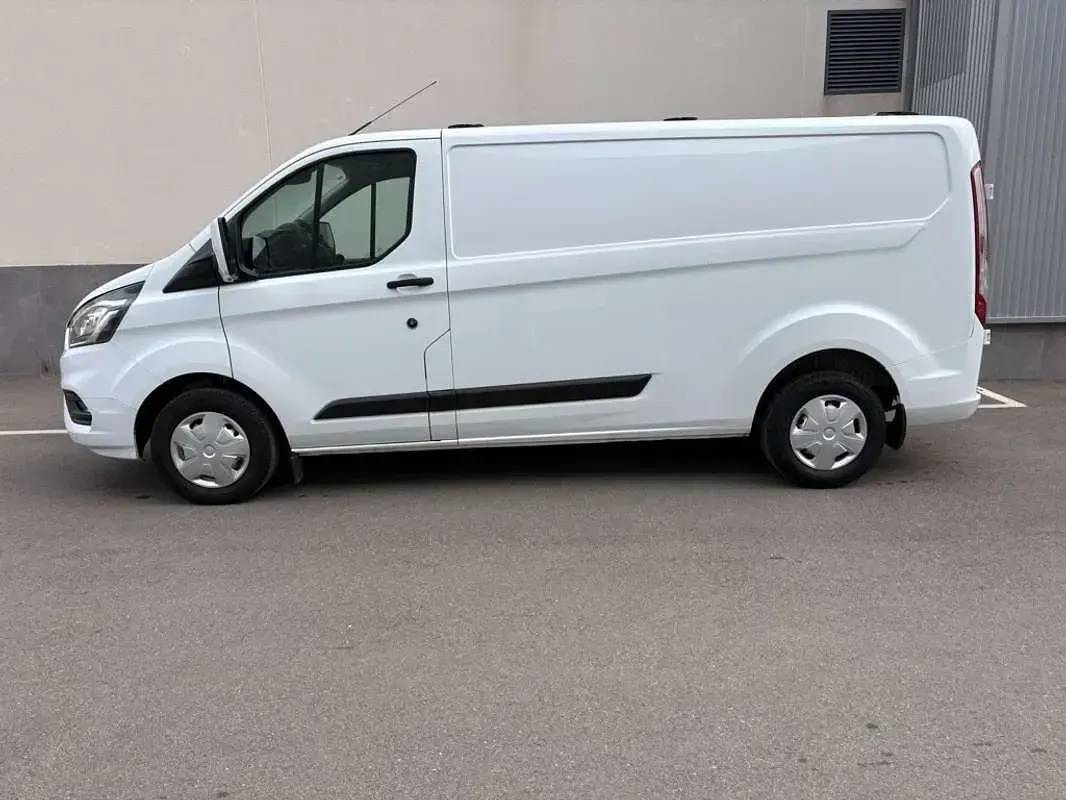 Usado Ford Transit Custom Trend 131 CV (96 kW) 2023 Blanco Van