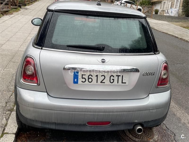 Usado Mini Cooper 120 CV (88 kW) 2011 Gris / plata Utilitario