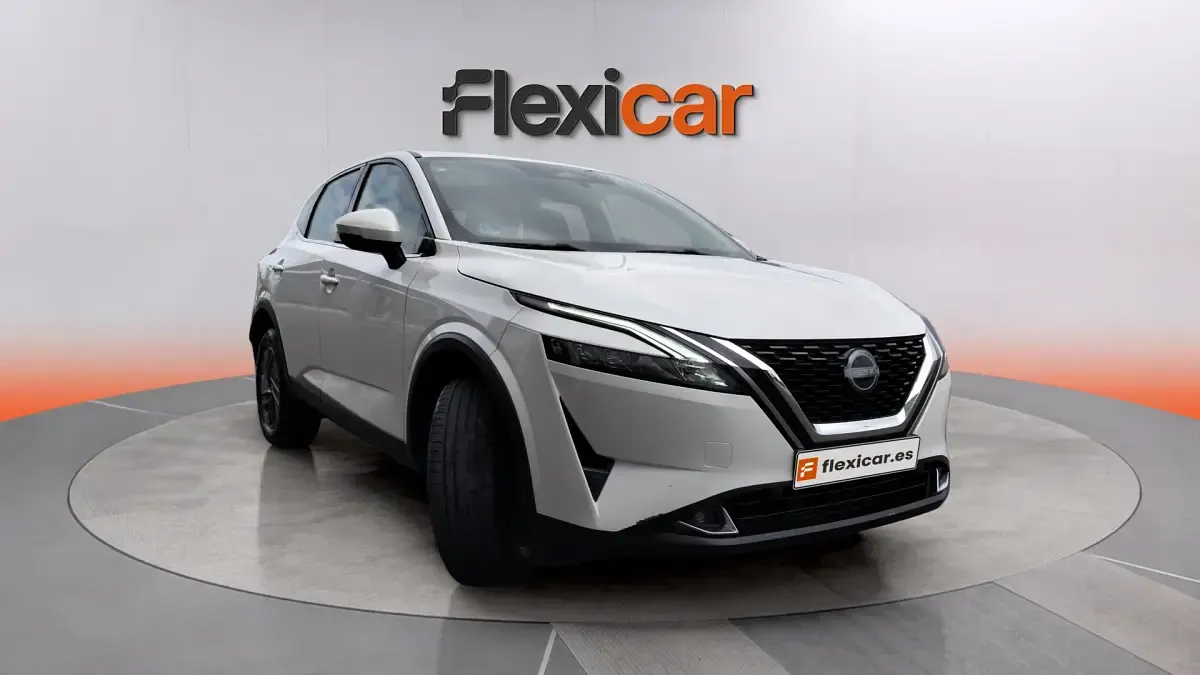 Begagnad Nissan Qashqai Acenta 140 HK (102 kW) 2024 SUV