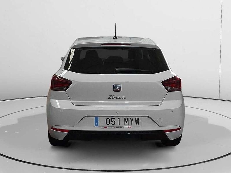 Usado Seat Ibiza 116 CV (85 kW) 2025 Negro Utilitario