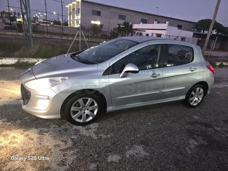 Usado Peugeot 308 110 CV (80 kW) 2010 Gris / plata Berlina