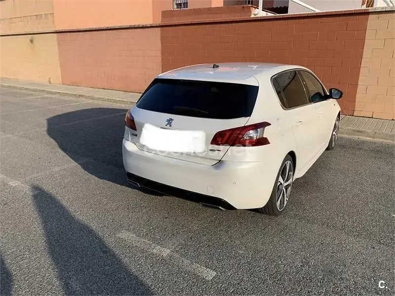 Usado Peugeot 308 GT 180 CV (132 kW) 2017 Blanco Berlina