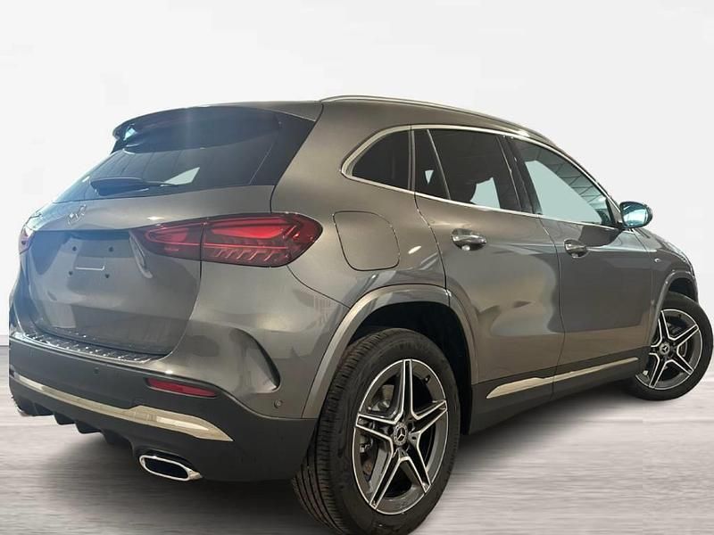 Nuevo Mercedes GLA200 150 CV (110 kW) 2025 Gris SUV