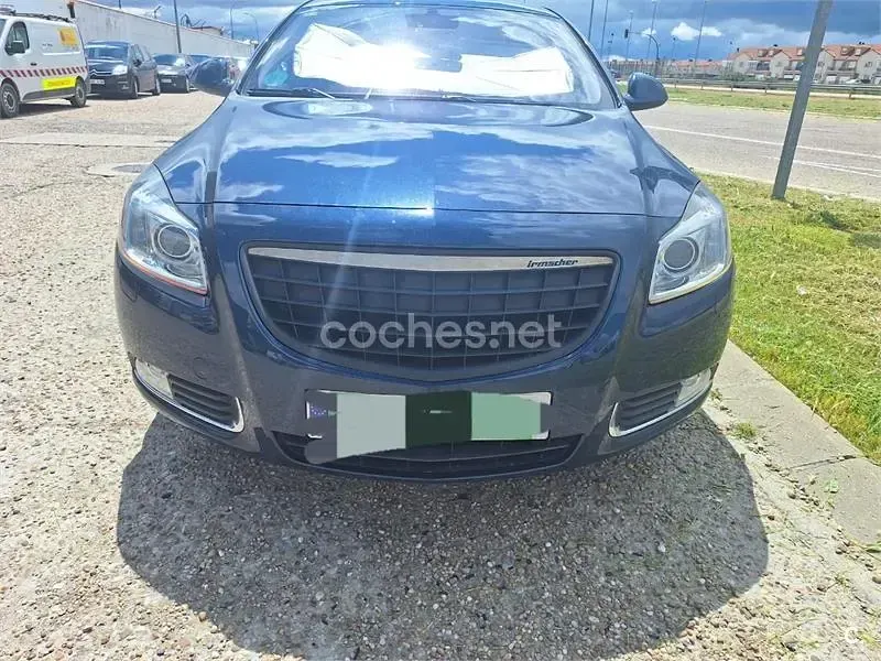 Usado Opel Insignia Sport 220 CV (161 kW) 2011 Azul Berlina