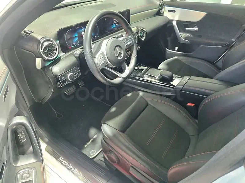 Usado Mercedes CLA200 150 CV (110 kW) 2024 Blanco Coupe