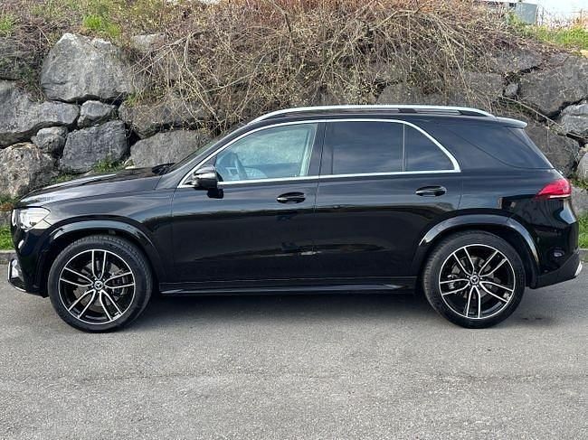 Usado Mercedes GLE400 AMG 330 CV (242 kW) 2021 Negro Berlina