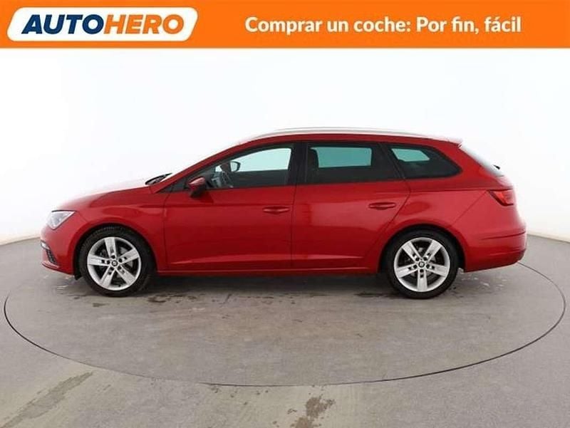 Usado Seat Leon FR 150 CV (110 kW) 2017 Rojo Familiar