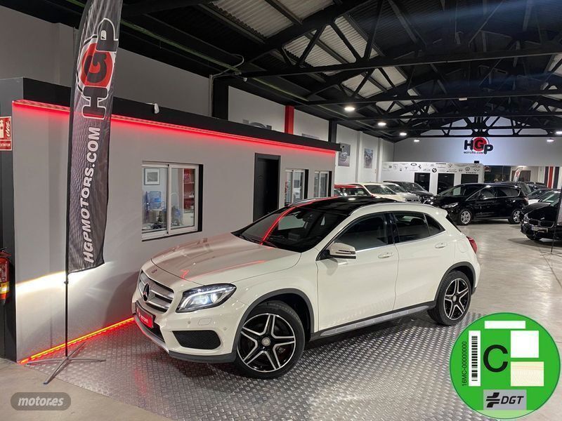 Blanco Usado 2017 Mercedes GLA200 AMG line SUV | 26.200 € (Caro) - Imagen 1/4