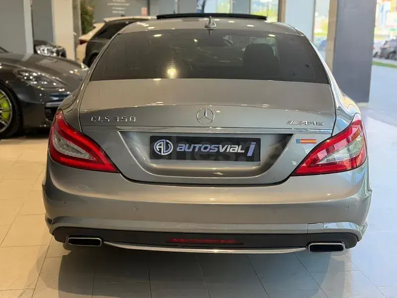 Usado Mercedes CLS350 265 CV (194 kW) 2011 Gris / plata Berlina