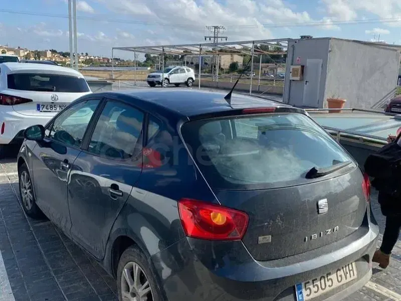 Usado Seat Ibiza Style 105 CV (77 kW) 2010 Negro Berlina