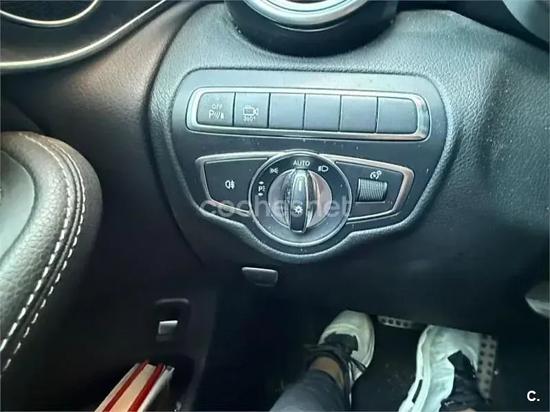 Usado Mercedes GLC250 204 CV (150 kW) 2017 Negro Coupe