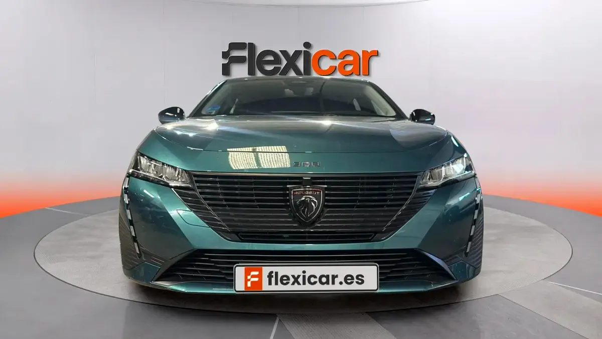 Usado Peugeot 308 GT 180 CV (132 kW) 2025 Verde Berlina