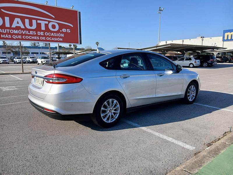Usado Ford Mondeo 150 CV (110 kW) 2017 Berlina