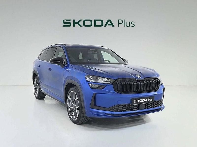Usado Skoda Kodiaq SportLine 204 CV (150 kW) 2025 Azul SUV
