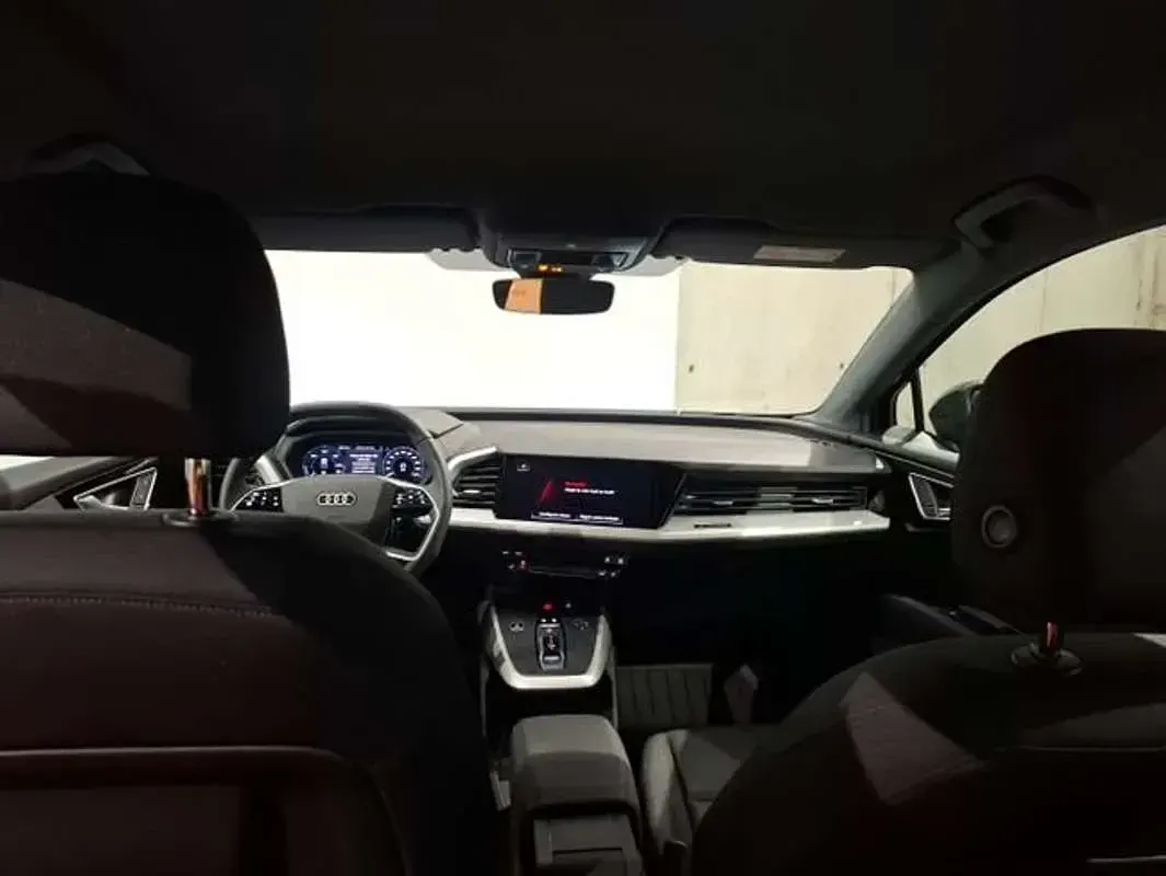 Usado Audi Q4 e-tron Sport 210 kW (286 CV) 2025 Negro SUV