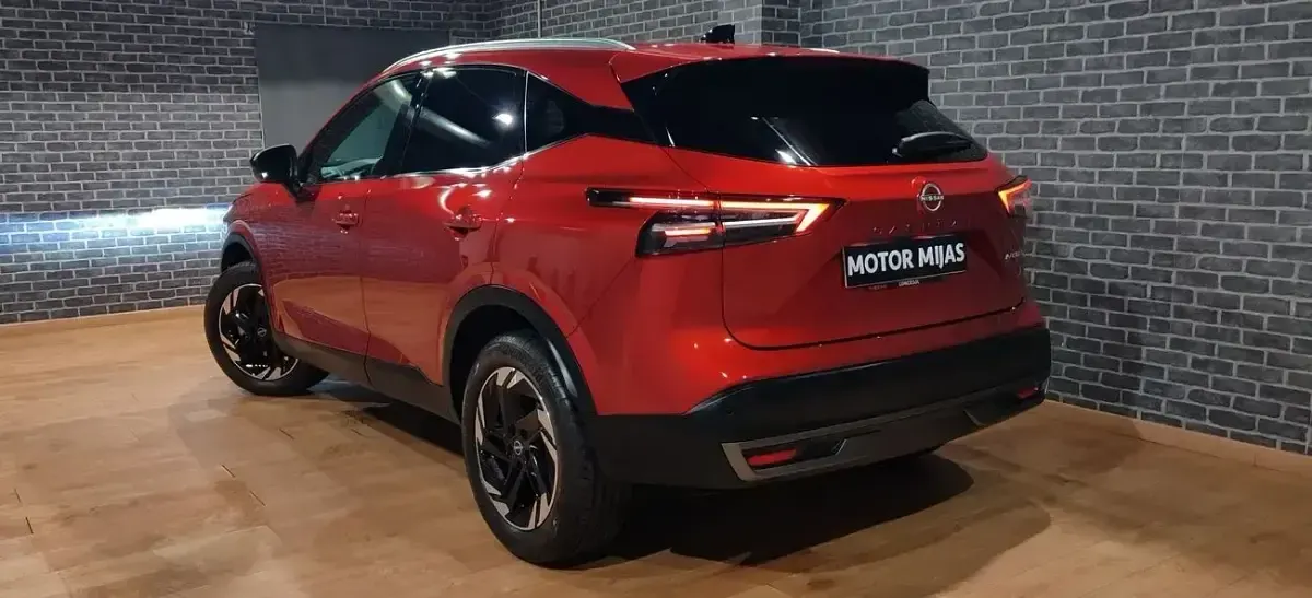 Usado Nissan Qashqai N-Connecta 190 CV (139 kW) 2026 Naranja SUV