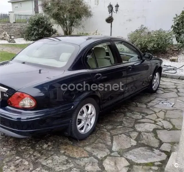 Usado Jaguar X-type Classic 155 CV (114 kW) 2005 Azul Berlina