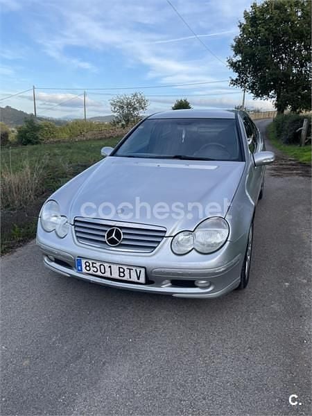 Gris / plata Usado 2002 Mercedes C220 Berlina | 5000 € (Precio justo) - Imagen 1/4