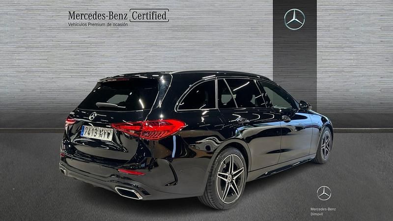 Usado Mercedes C220 AMG line 200 CV (147 kW) 2024 Negro Familiar
