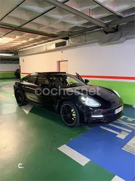 Usado Porsche Panamera 4 Executive 462 CV (339 kW) 2019 Negro Utilitario